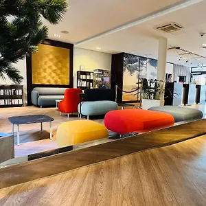 *** Aparthotel Adagio Timone France