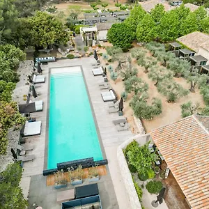 Отель Domaine La Pierre Blanche ****